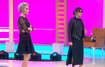 9.Bölüm Esra Balamir podyumda