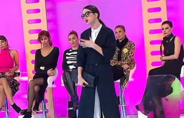 9.Bölüm Elif Ece Uzun podyumda