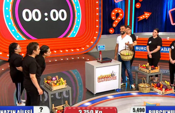 Meleknaz'ın ailesi son finalist oldu!