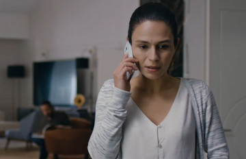 Meryem, Defne'nin telefonu sonrası telaşa kapıldı