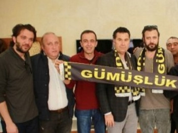 Nejat İşler Bodrum'daki üniversitede öğretmenlik yapmaya başladı