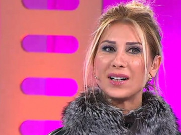 9.Bölüm Gizem Özdilli podyumda