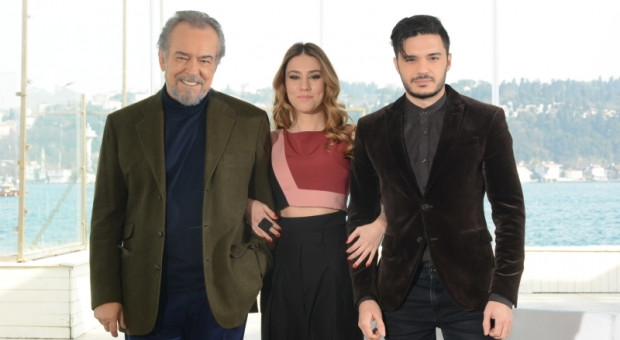 28 Şubat Pazar / 08.30: GÜNERİ CIVAOĞLU İLE ŞEFFAF ODA