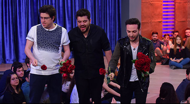 Ая рейчел кэш. Наса доброволец в кровати 70 дней 18 000 долларов. Spencer boldman underwear. Хлозек чехия футболист. Adam 18.