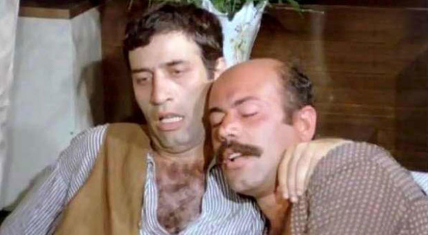 Kemal Sunal Filmlerinden Unutulmaz Dincer Cekmez Karakterleri 8x8