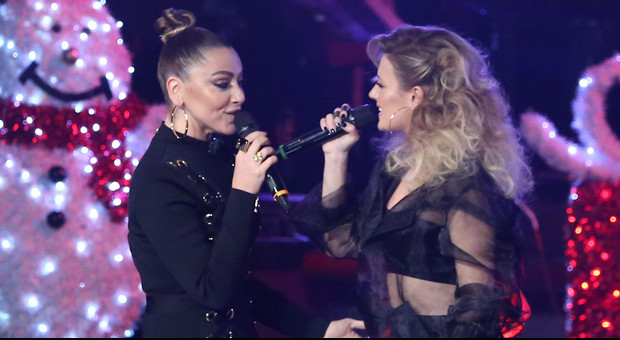 hadise ve gizemden kulaklarin pasini silen duet o ses turkiye