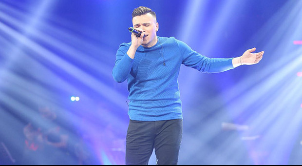 arif erdogan beni benden alirsan yari final performansi