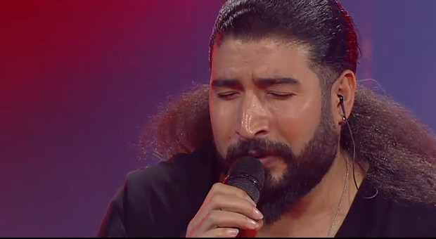 ferat ungur gel gor beni ask neyledi ikinci final performansi