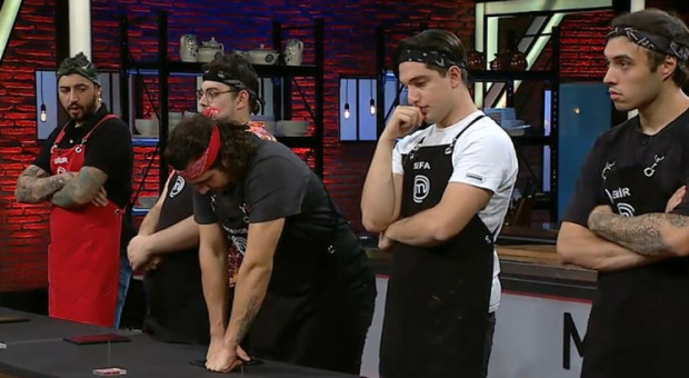 masterchef turkiye de bu haftanin ilk eleme adayi kim oldu