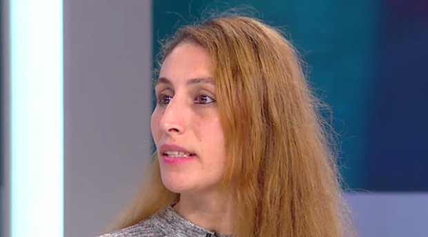 Serpil Hanim Cocugunun Babasini Ariyor Gercegin Pesinde